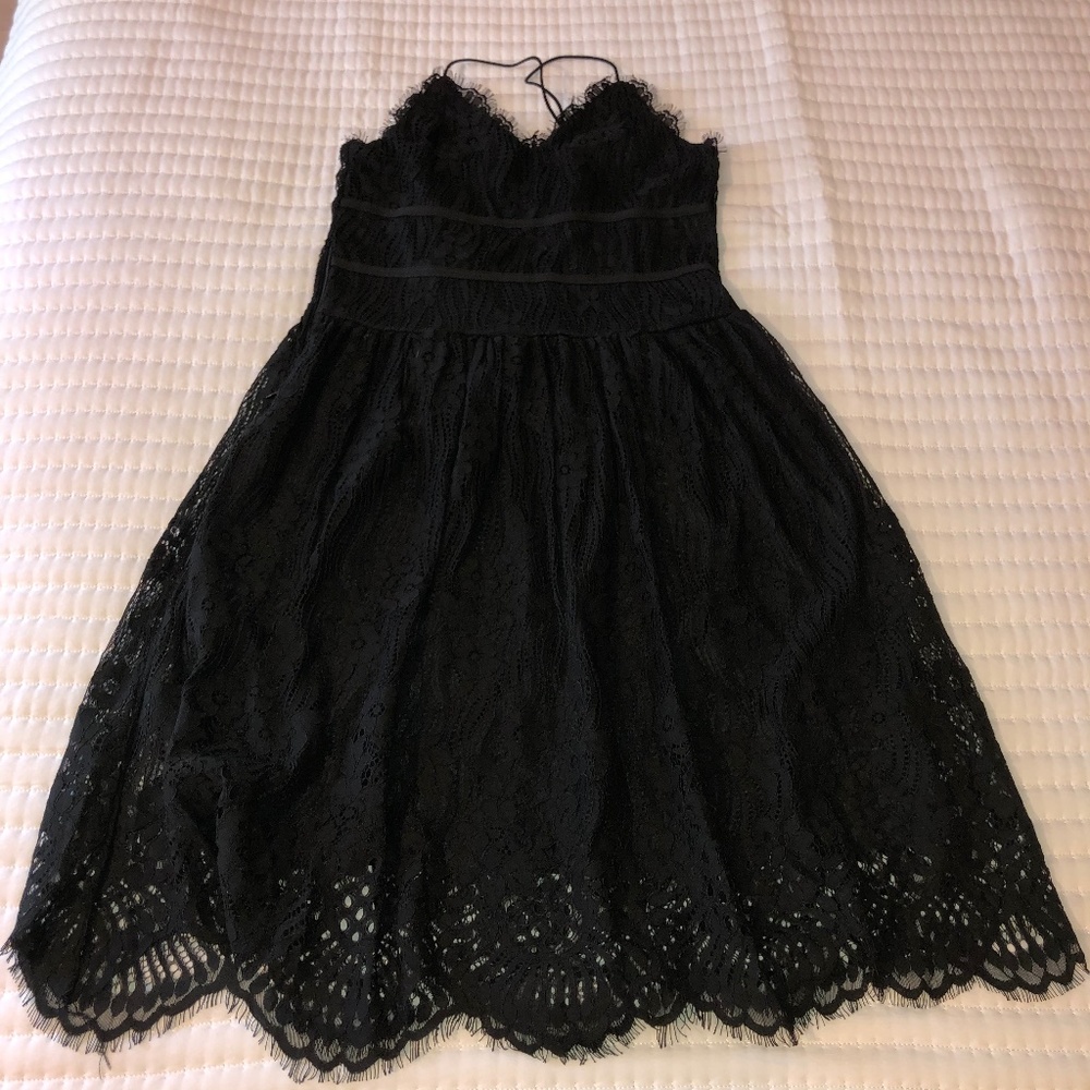Black lace short spaghetti string dress
